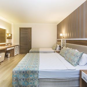 Standard Zimmer mit Kingsize-Bett